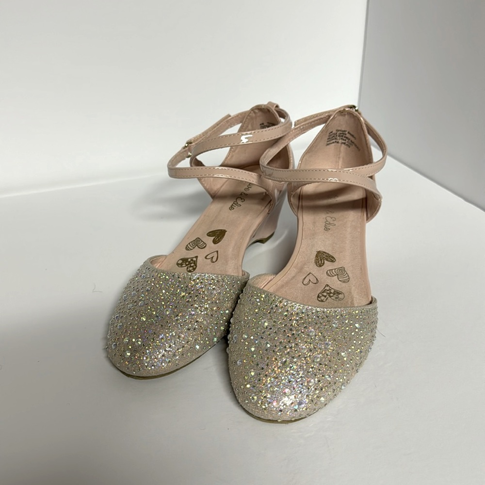 OLIVE + EDIE GIRLS DRESS SHOES - SIZE 4